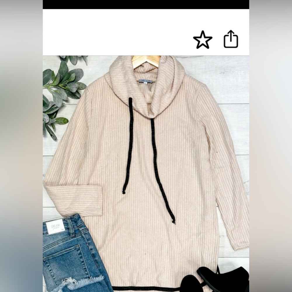 Cowl neck high low ribbed pullover